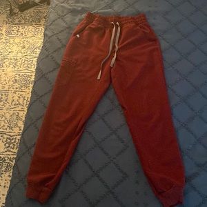 FIGS High-Waisted Zamora in Burgundy Size S